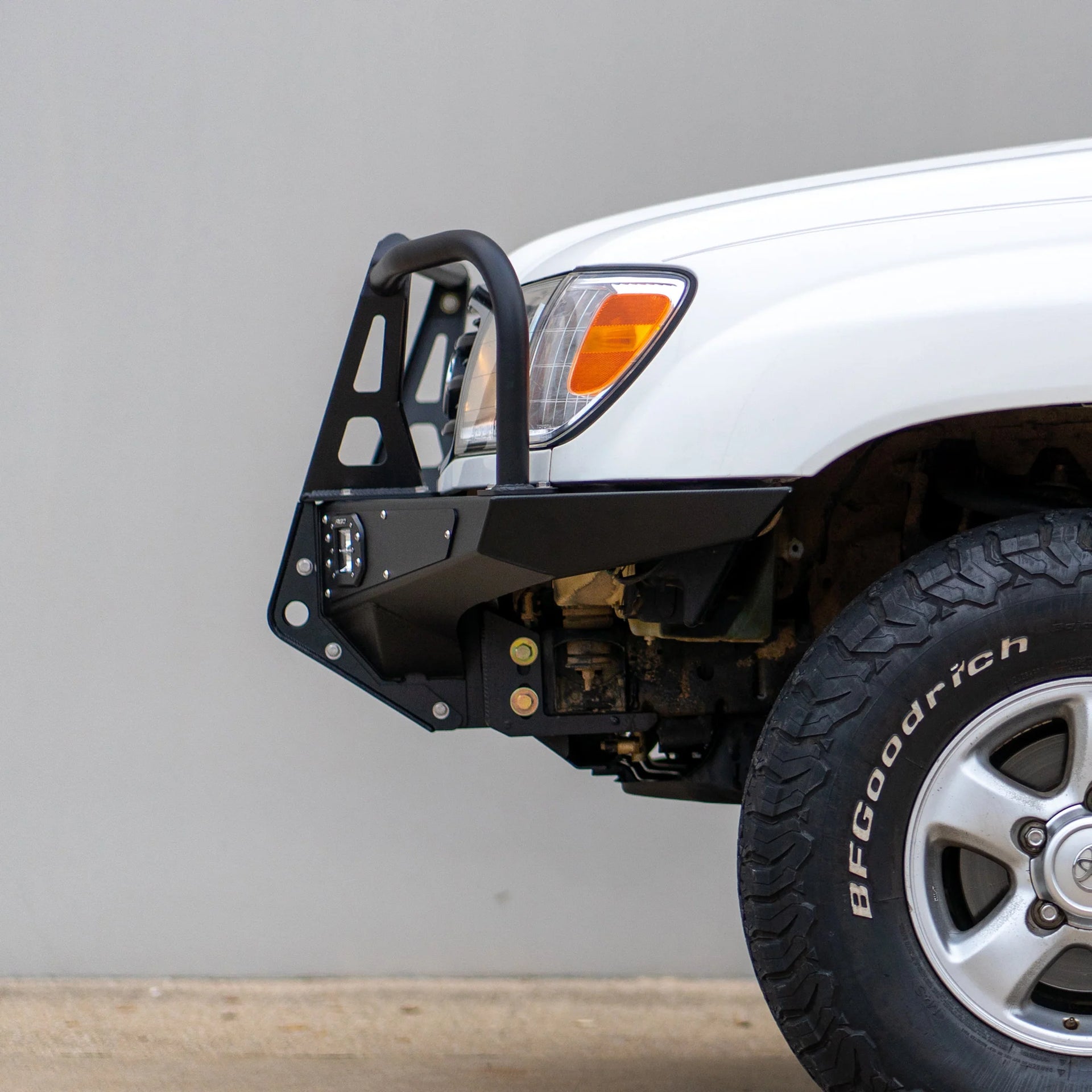 Dissent Off-Road Ultra High Clearance Front Bumper for Toyota 100 Series Land Cruiser